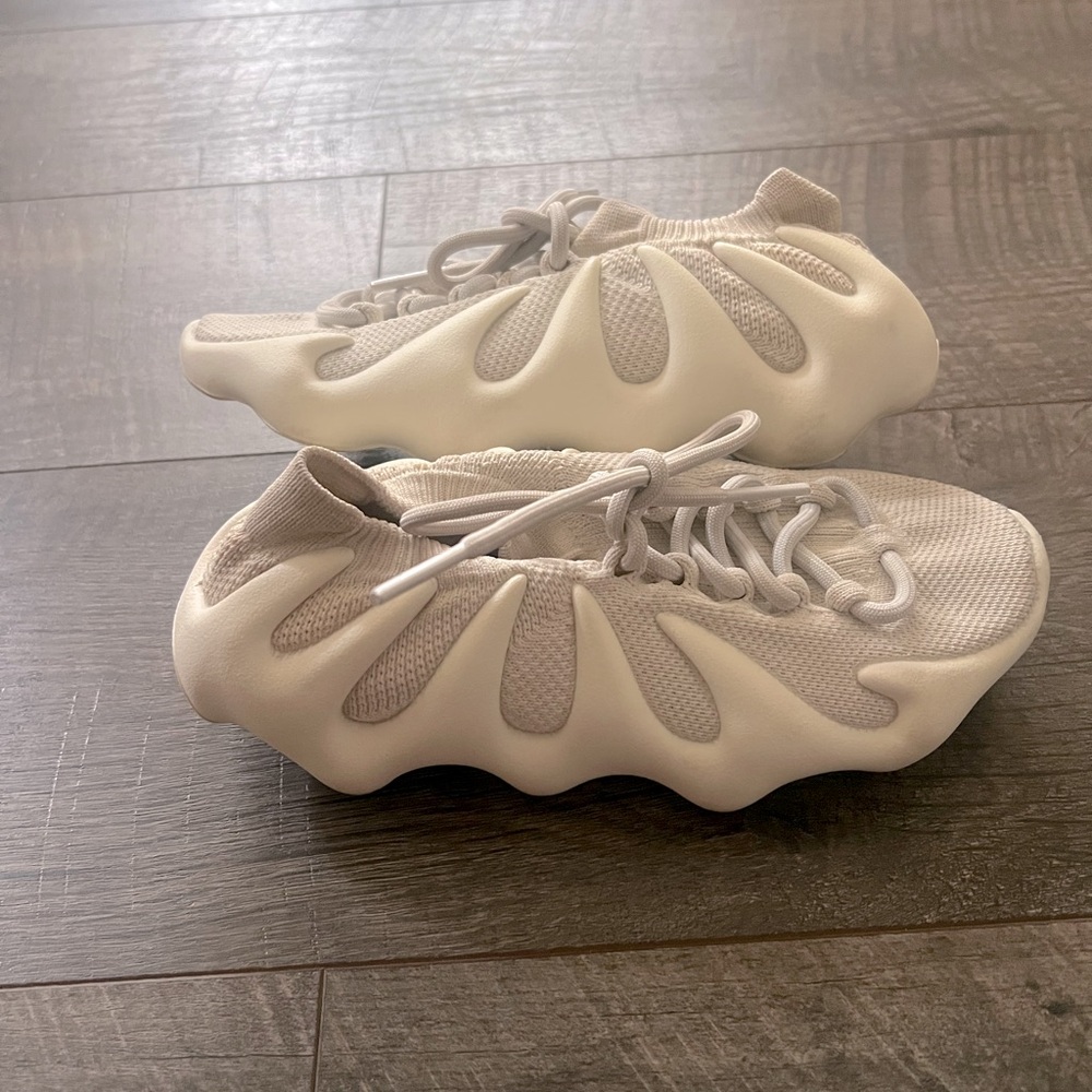YEEZY 450 CLOUD WHITE